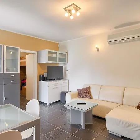 Casa Sokol Apartment *